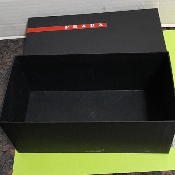 Prada Box 3.5" x 7"... - Picture 3 of 3